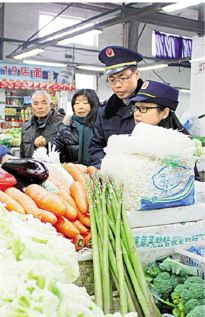 宁波探索食品安全智慧化监管体系 手机一扫知晓蔬菜前世今生